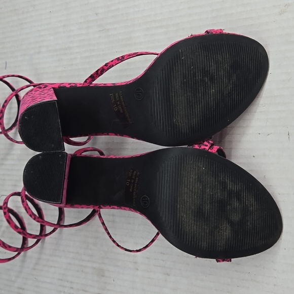 Fashion Nova Feeling Wild Crisscross Strap Heels - Intense Pink 10 - Picture 7 of 8
